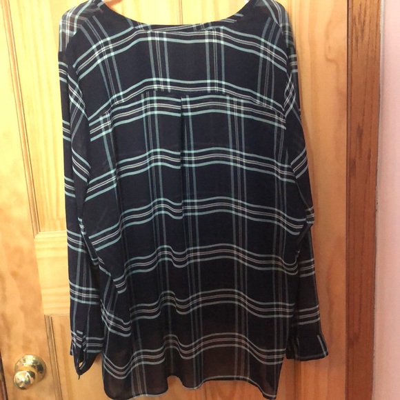 Woman’s size 20 sheer top - Picture 2 of 4